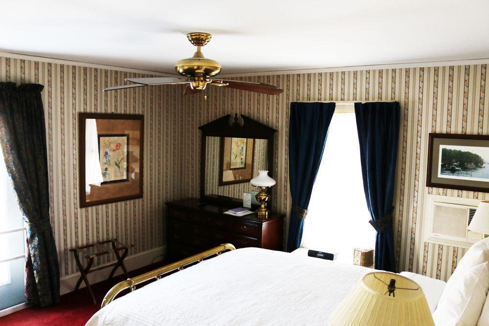 Camden Windward House Hotel Bagian luar foto