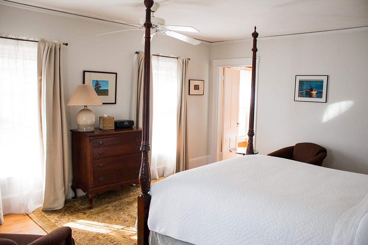 Camden Windward House Hotel Bagian luar foto