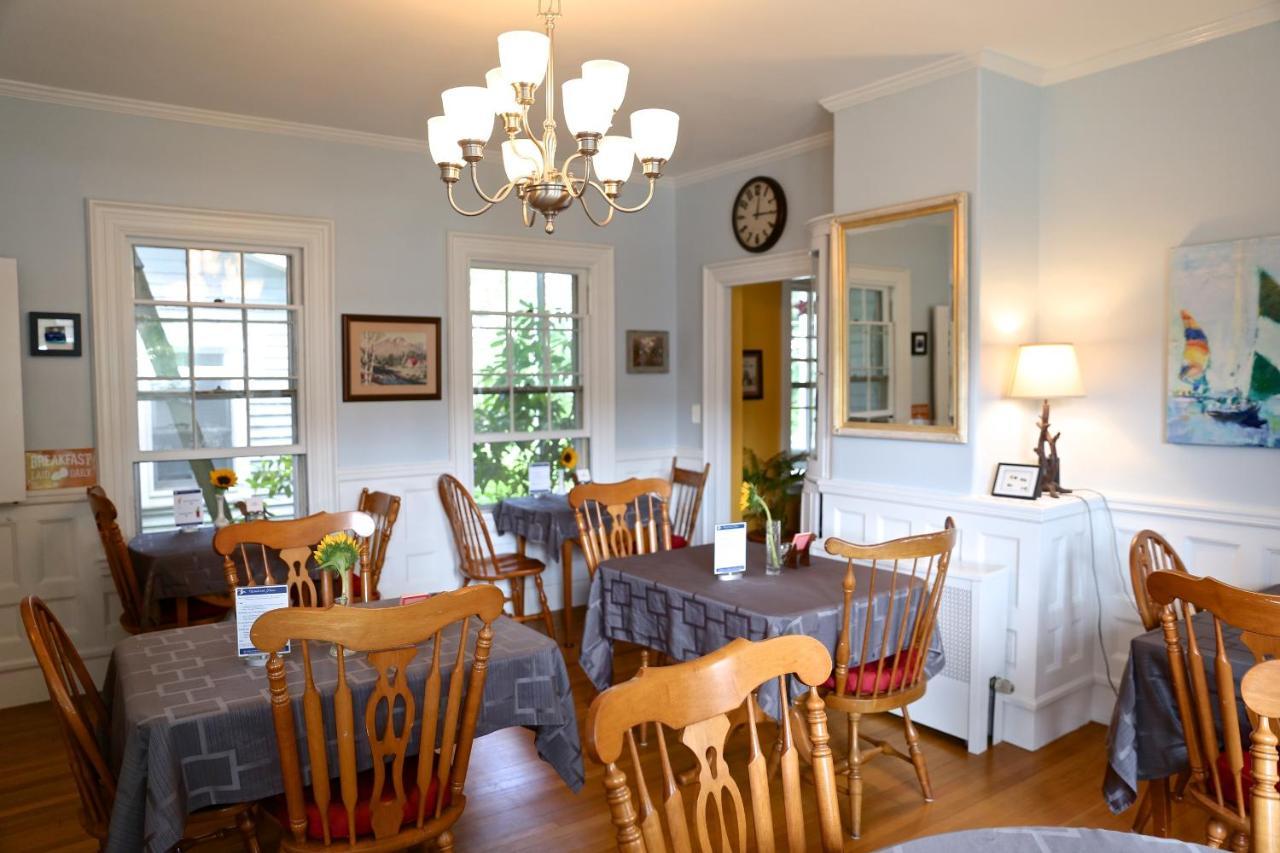 Camden Windward House Hotel Bagian luar foto